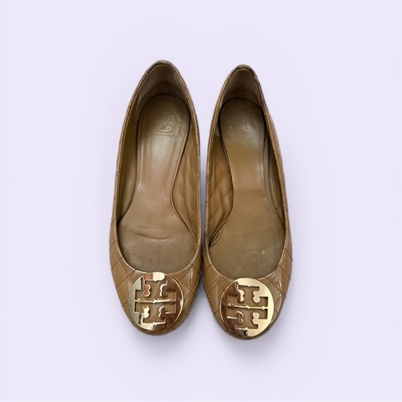Tory Burch Shoes - Tory Burch Quilted Tan Leather Logo Ballet Flats with Gold Emblem